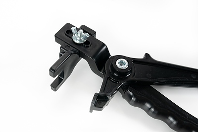 Клещи за клипсове