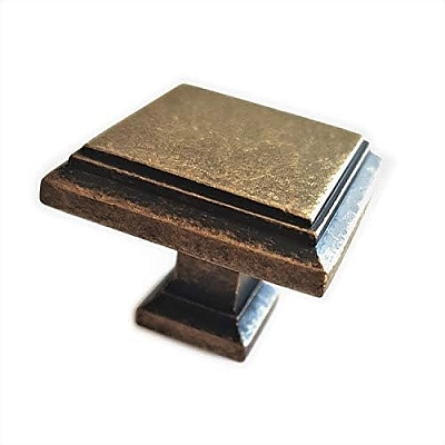 Мебелна дръжка GR 079, квадрат злато антик